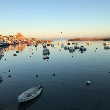 بيت للعطل Entre Terre Et Mer Réville